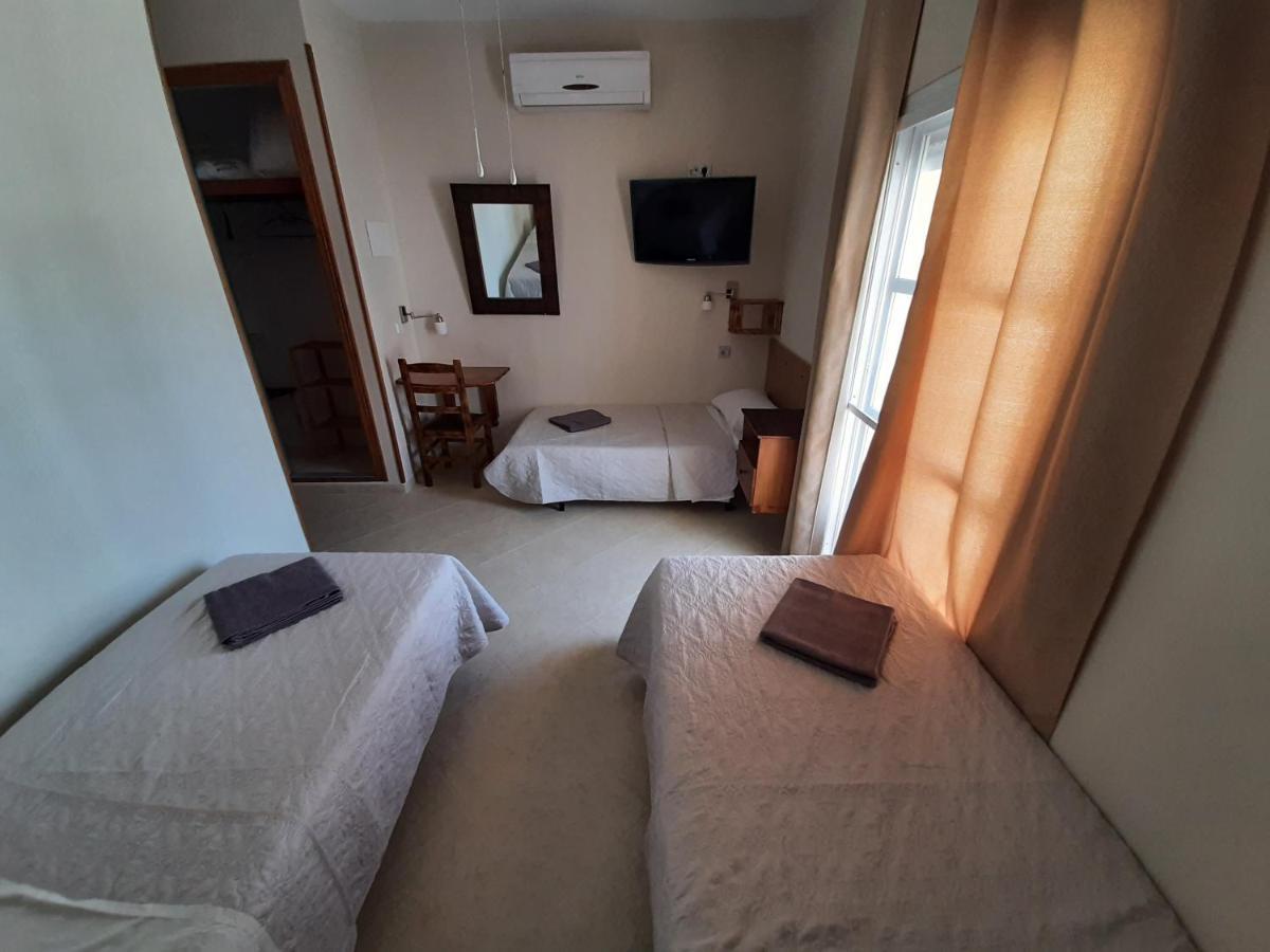 Sotel Valle Guadiaro Pueblo Nuevo de Guadiaro Bagian luar foto