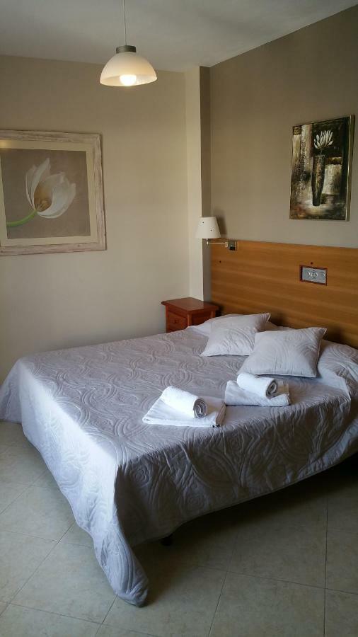 Sotel Valle Guadiaro Pueblo Nuevo de Guadiaro Bagian luar foto