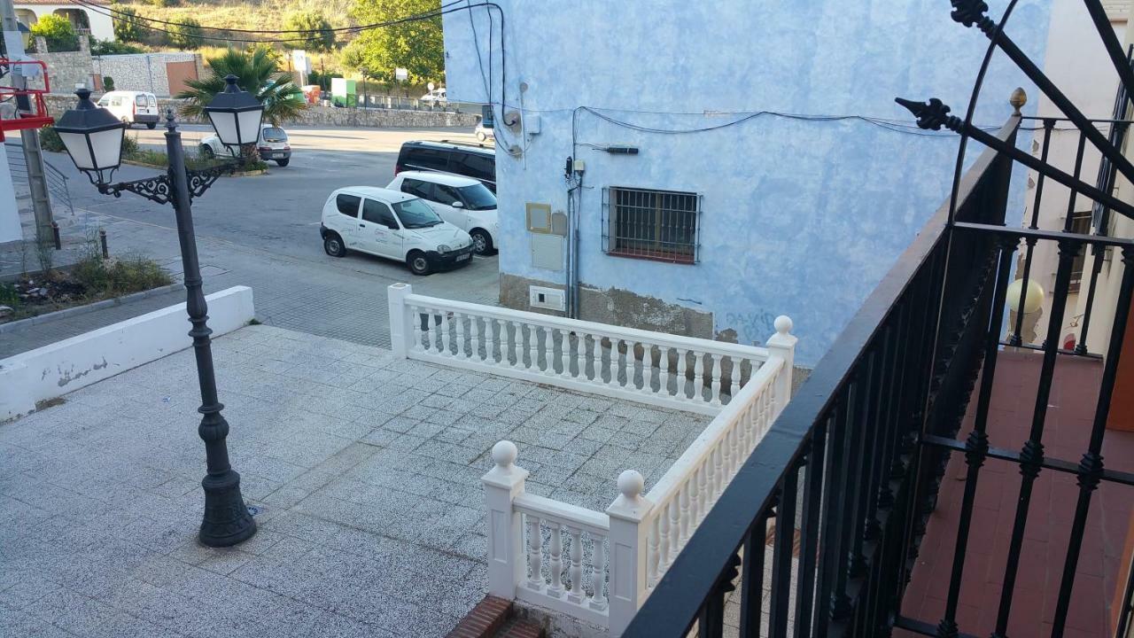 Sotel Valle Guadiaro Pueblo Nuevo de Guadiaro Bagian luar foto